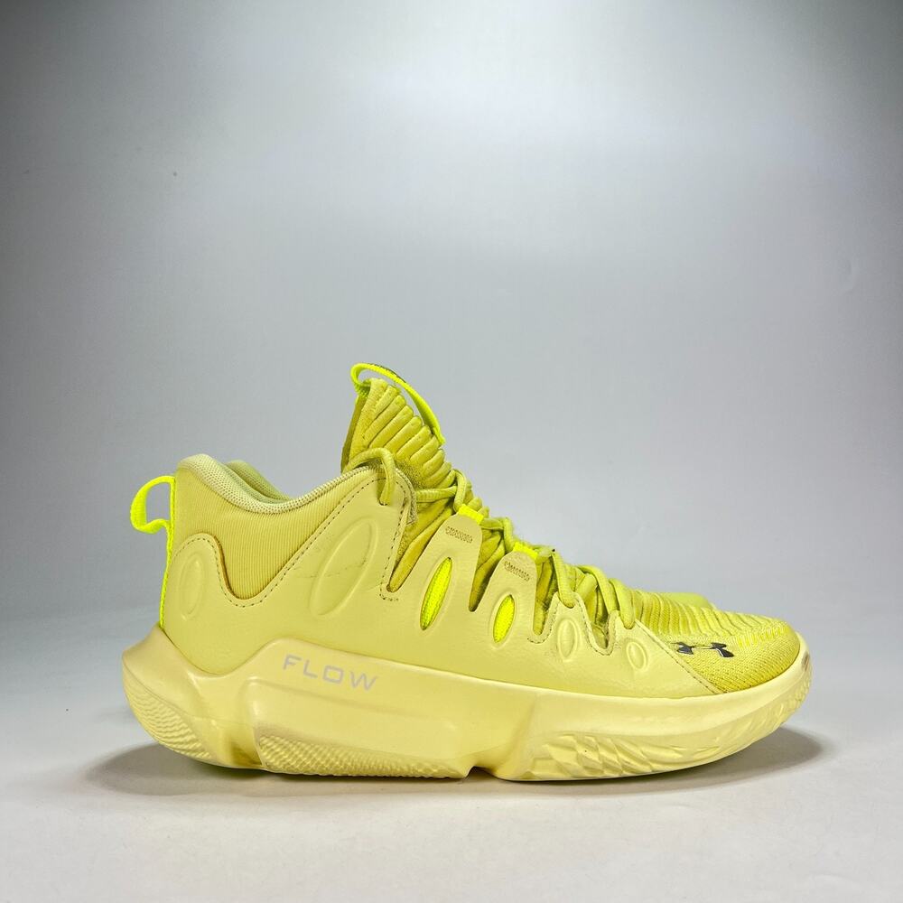 Under Armour Flow Breakthru 4 Yellow Basketball Shoes 3026641-503 Women's Sz 9.5